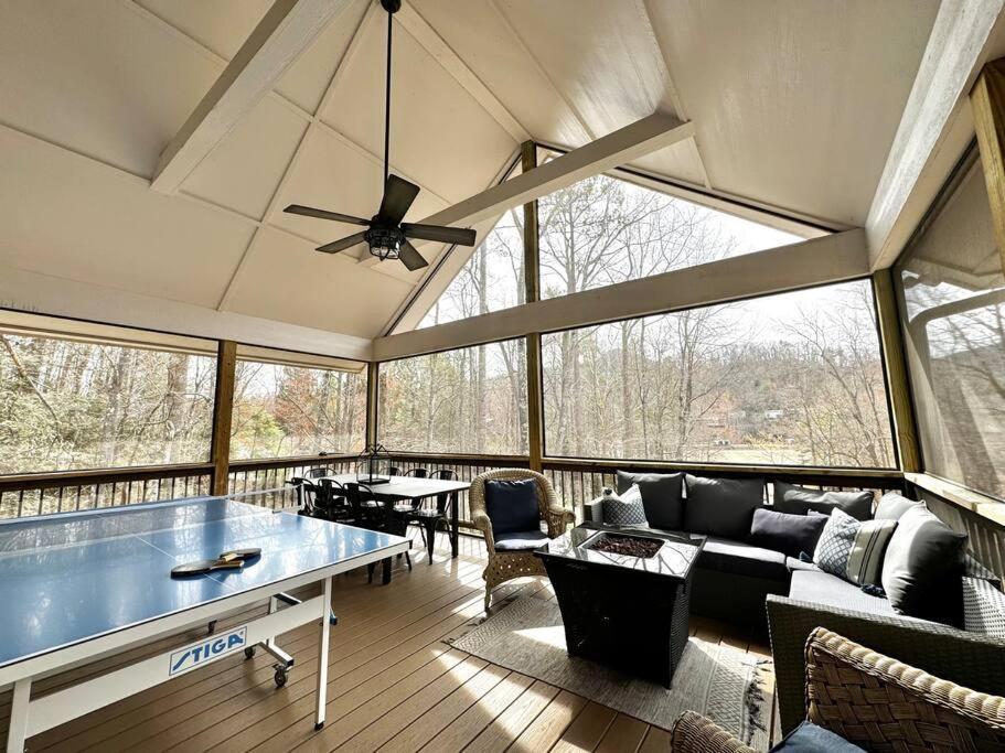 לייק לור The Cove Retreat- Hot Tub/Screened Porch/Game Room מראה חיצוני תמונה